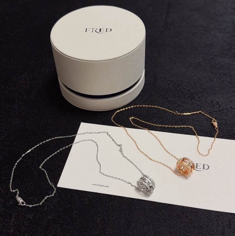 Fred Necklace 05yxs03